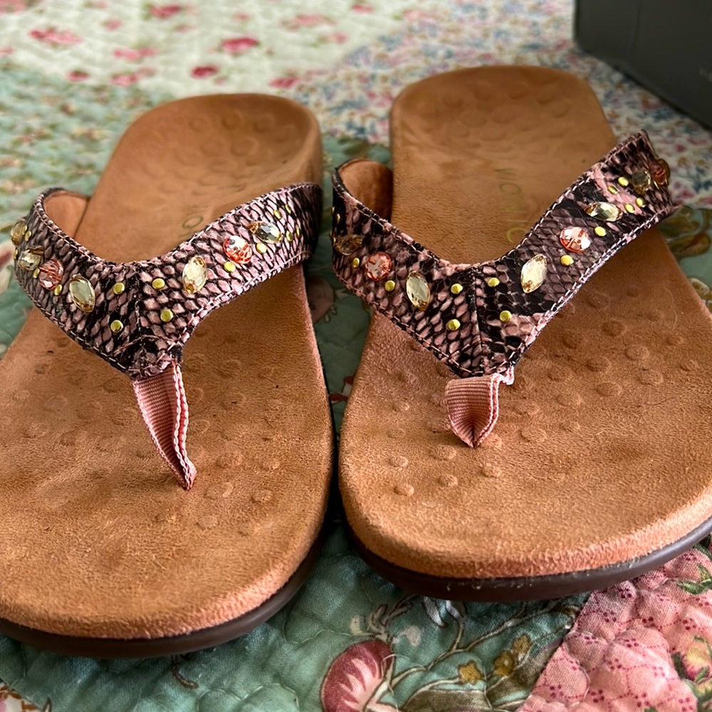 Rhinestone flip flops